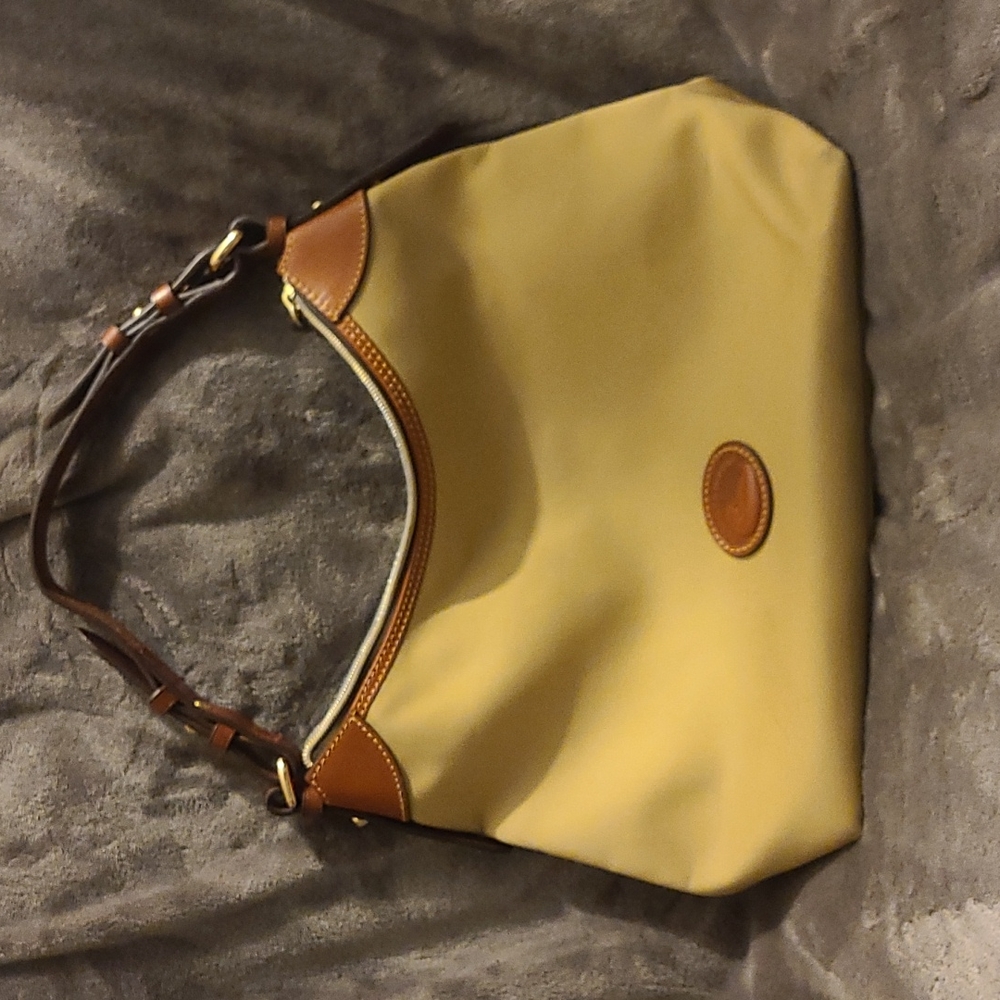 EUC Dooney and Bourke bag
